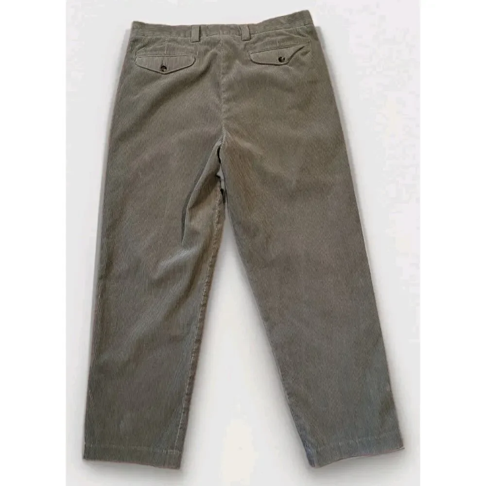 L.L.Bean Corduroy Pants Mens 36x30 Olive Green Pleated Front Classic Chino